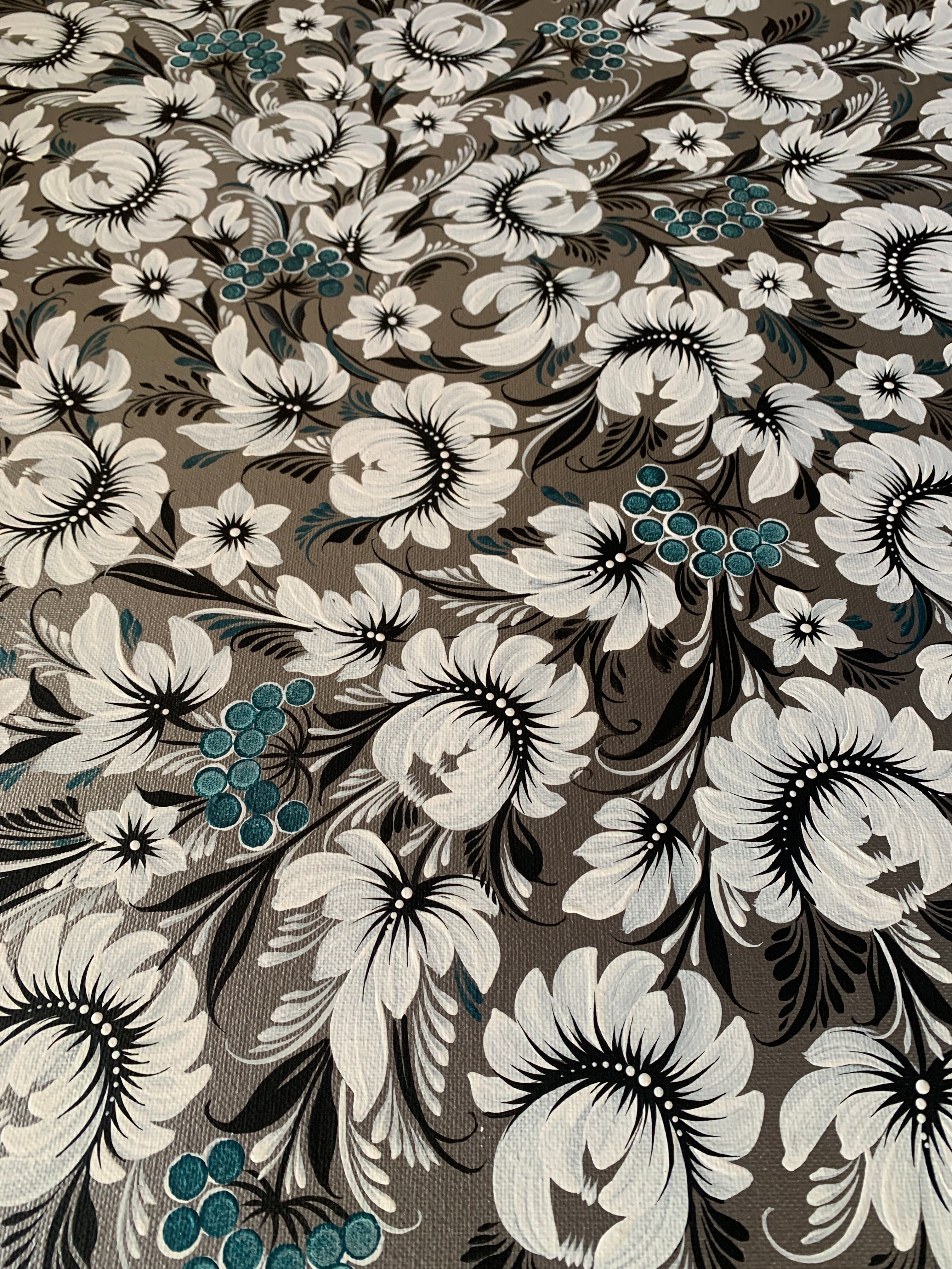 SILVER GARDEN SERENADE
- 24 in x 30 in (61 cm x 76.2 cm)