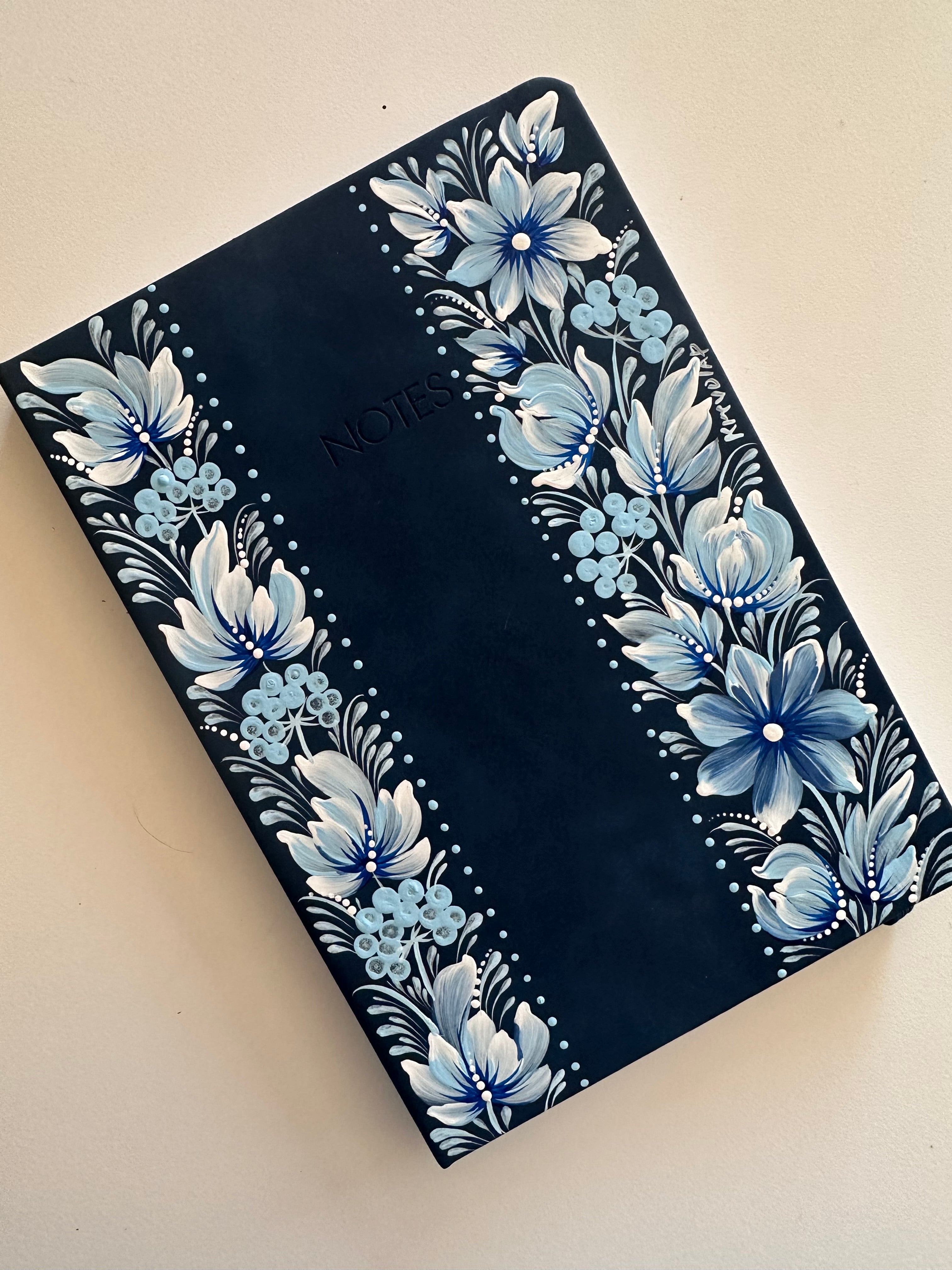 Frozen Elegance — Notebook